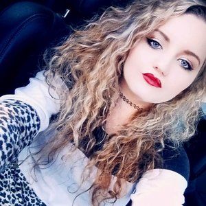 Meet the Posher, Alex